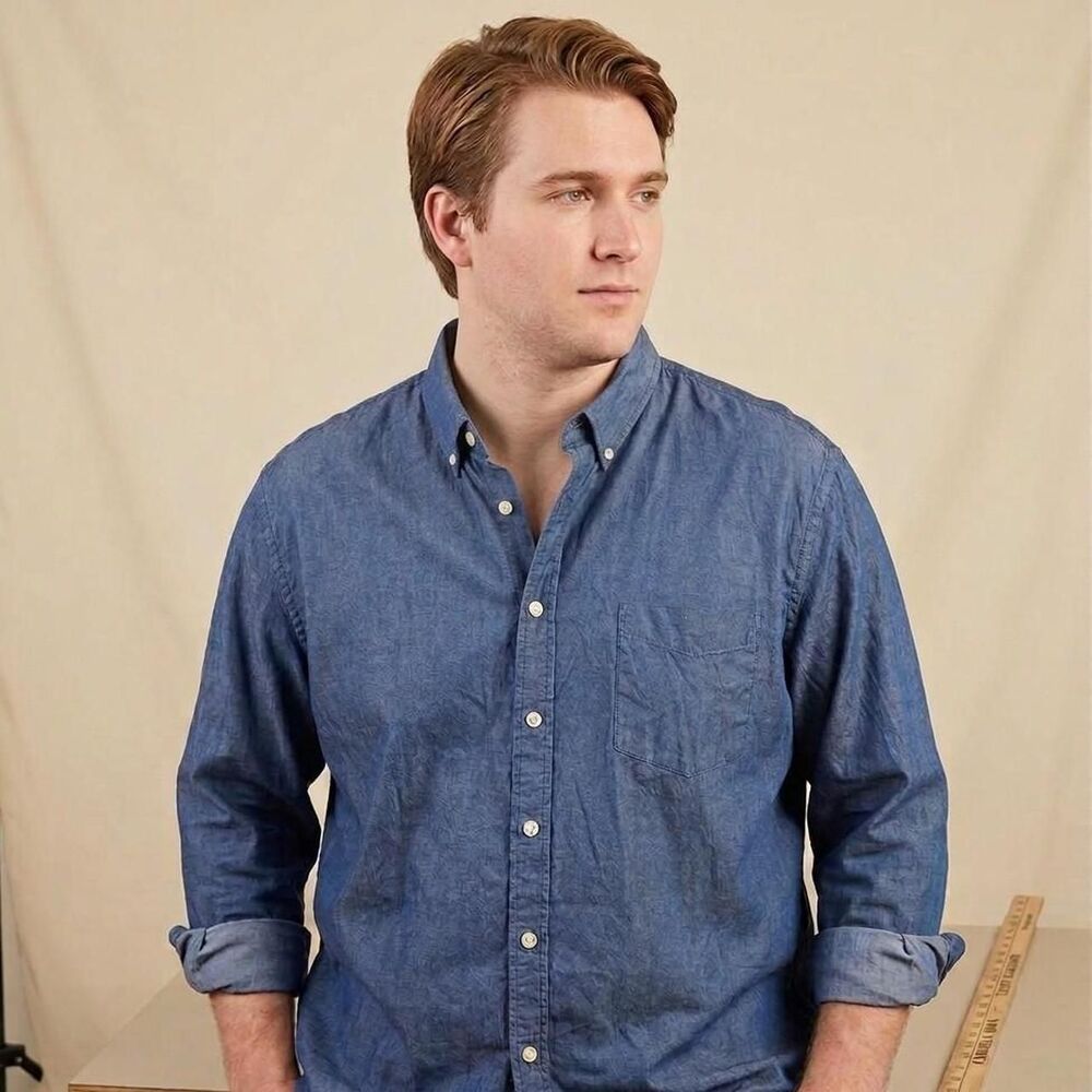 **XXL Club Room Slim Fit Denim Button Down Shirt* Preppy minimalist